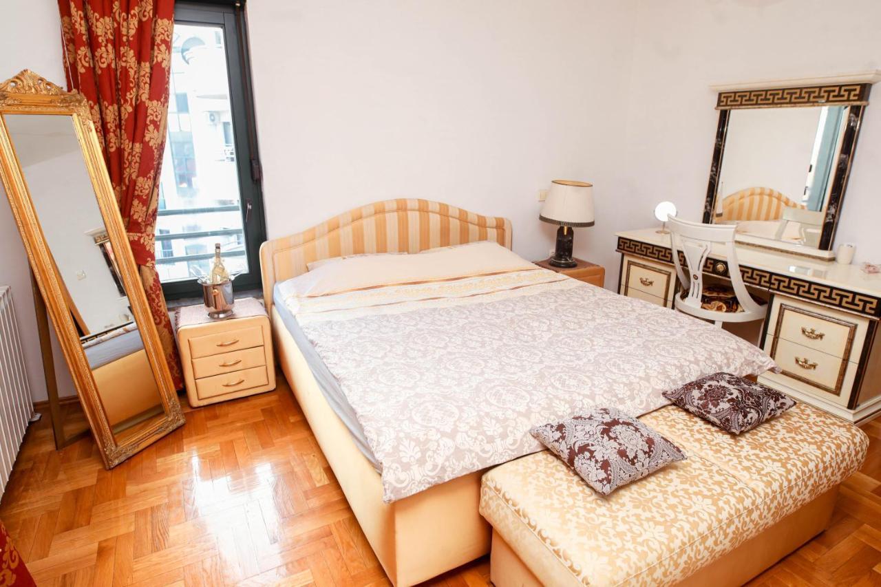 Ugodan I Luksuzan Apartman Banja Luka Exterior photo